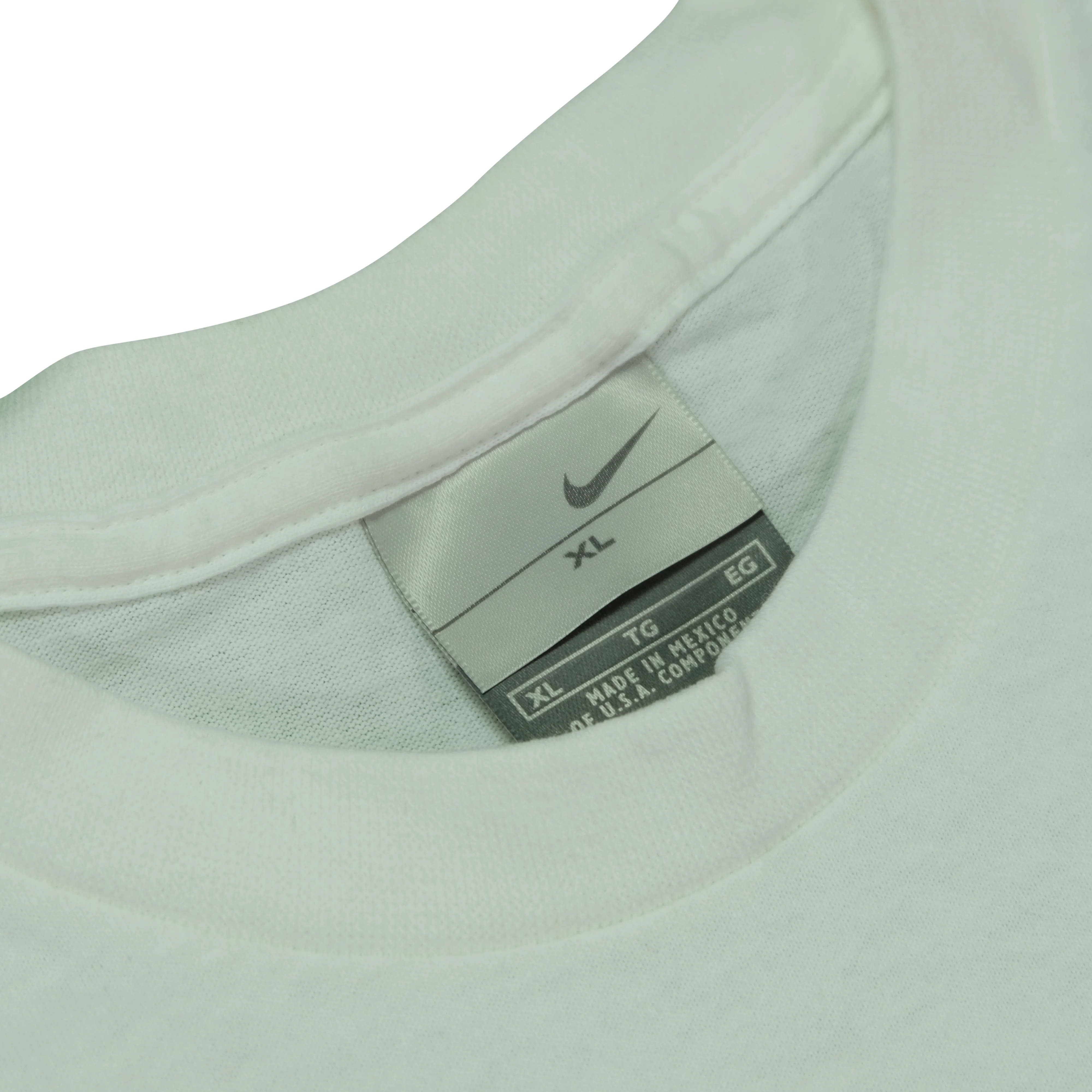 Vintage NIKE Air Max 90 Dave White Shoes 2003 Artwork Promo T Shirt 2000s White XL - Image 4