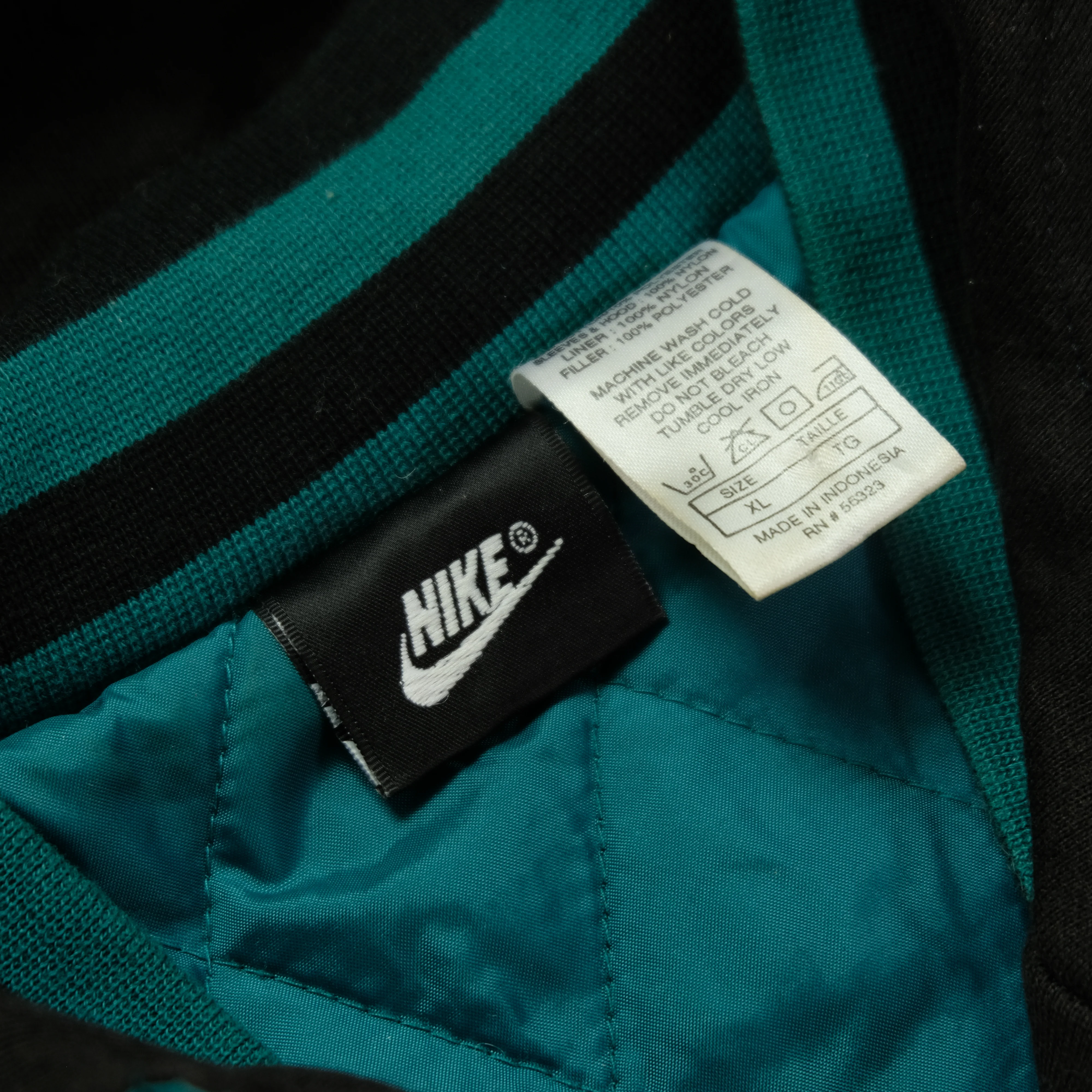 Vintage NIKE Basketball Spell Out Swoosh Hooded Varsity Jacket XL - Image 4