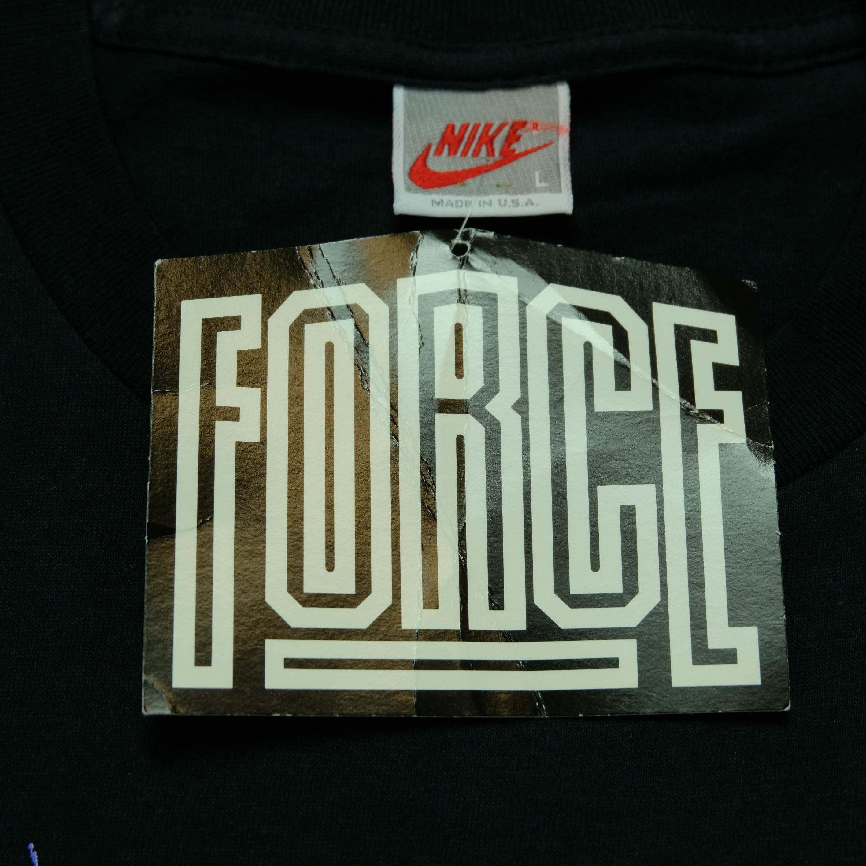 Vintage NIKE Force Basketball Spell Out T Shirt 80s 90s NWT Black L - Image 6